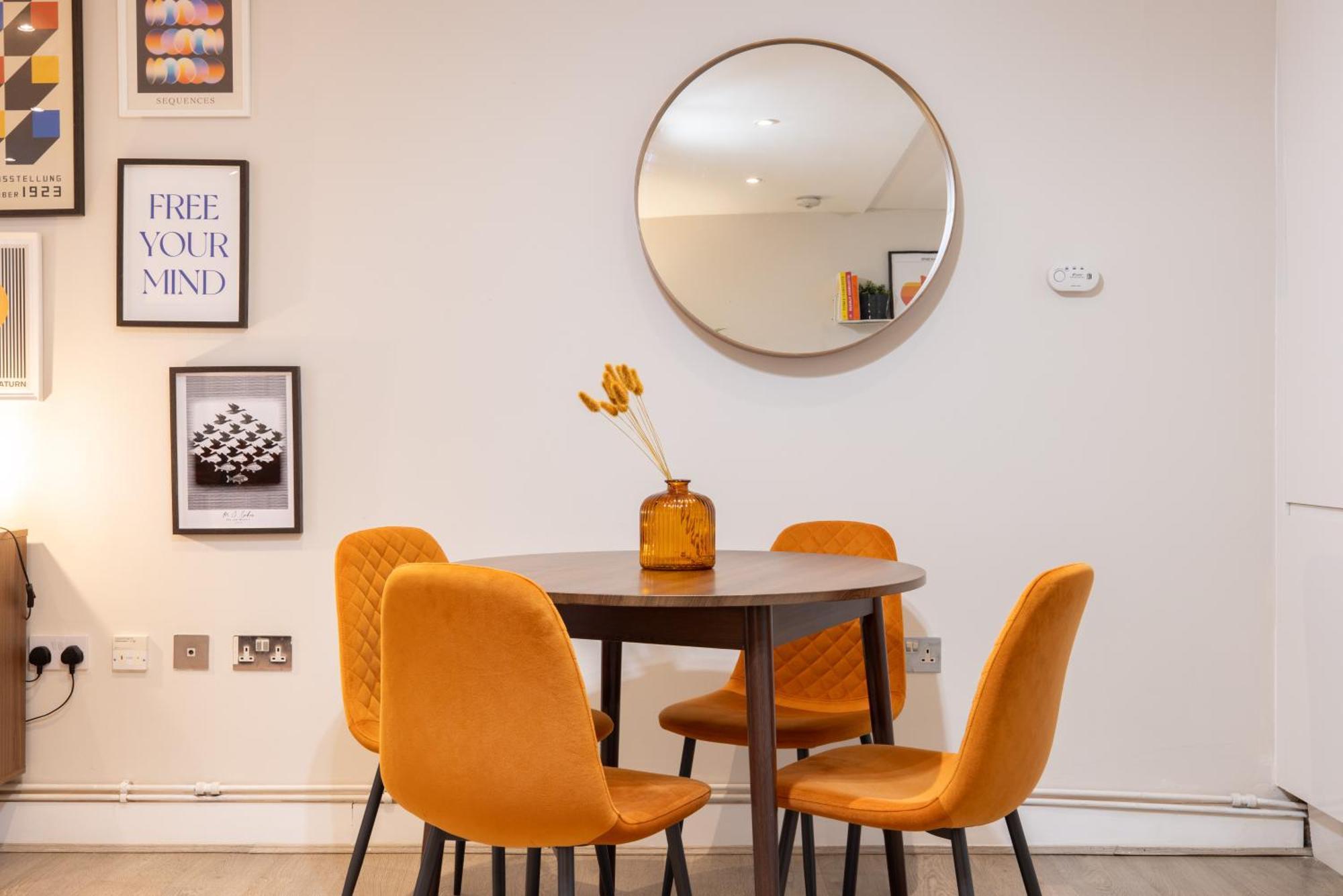 Charming Euston Apartment ลอนดอน ภายนอก รูปภาพ